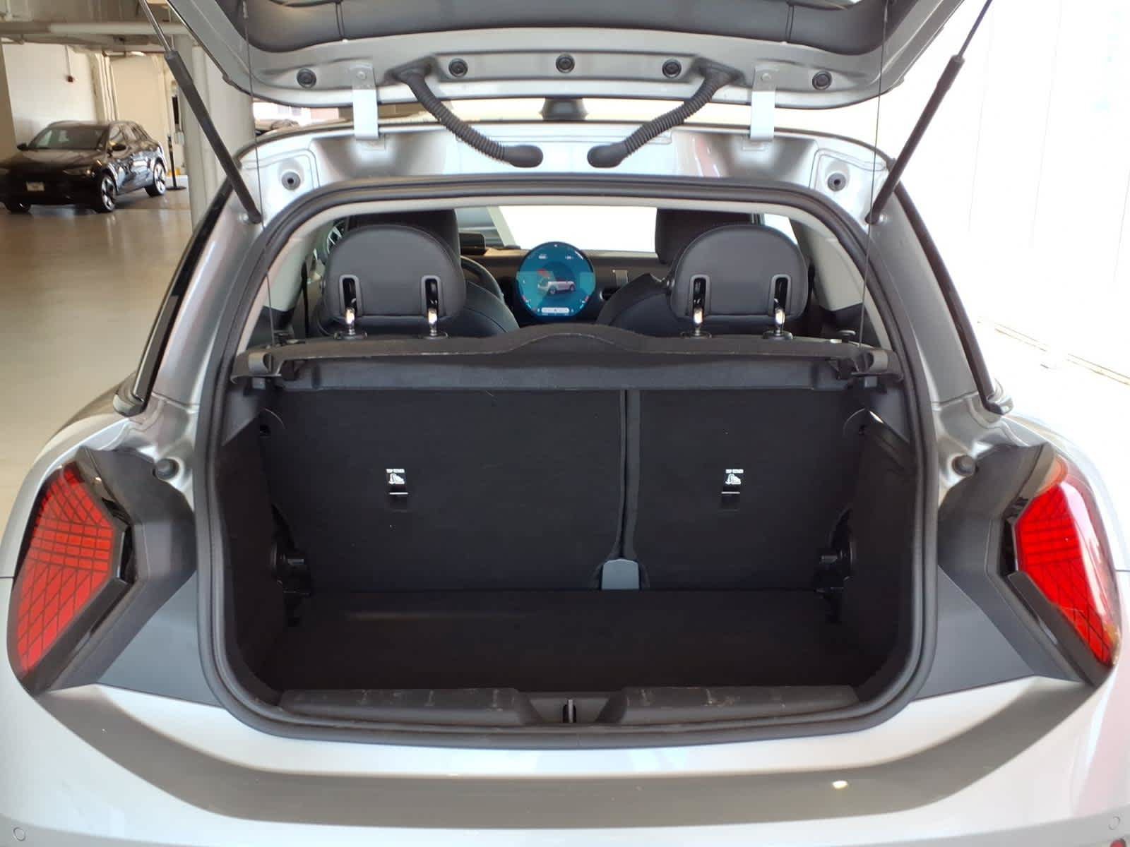 Used 2025 MINI Cooper S FWD image 16