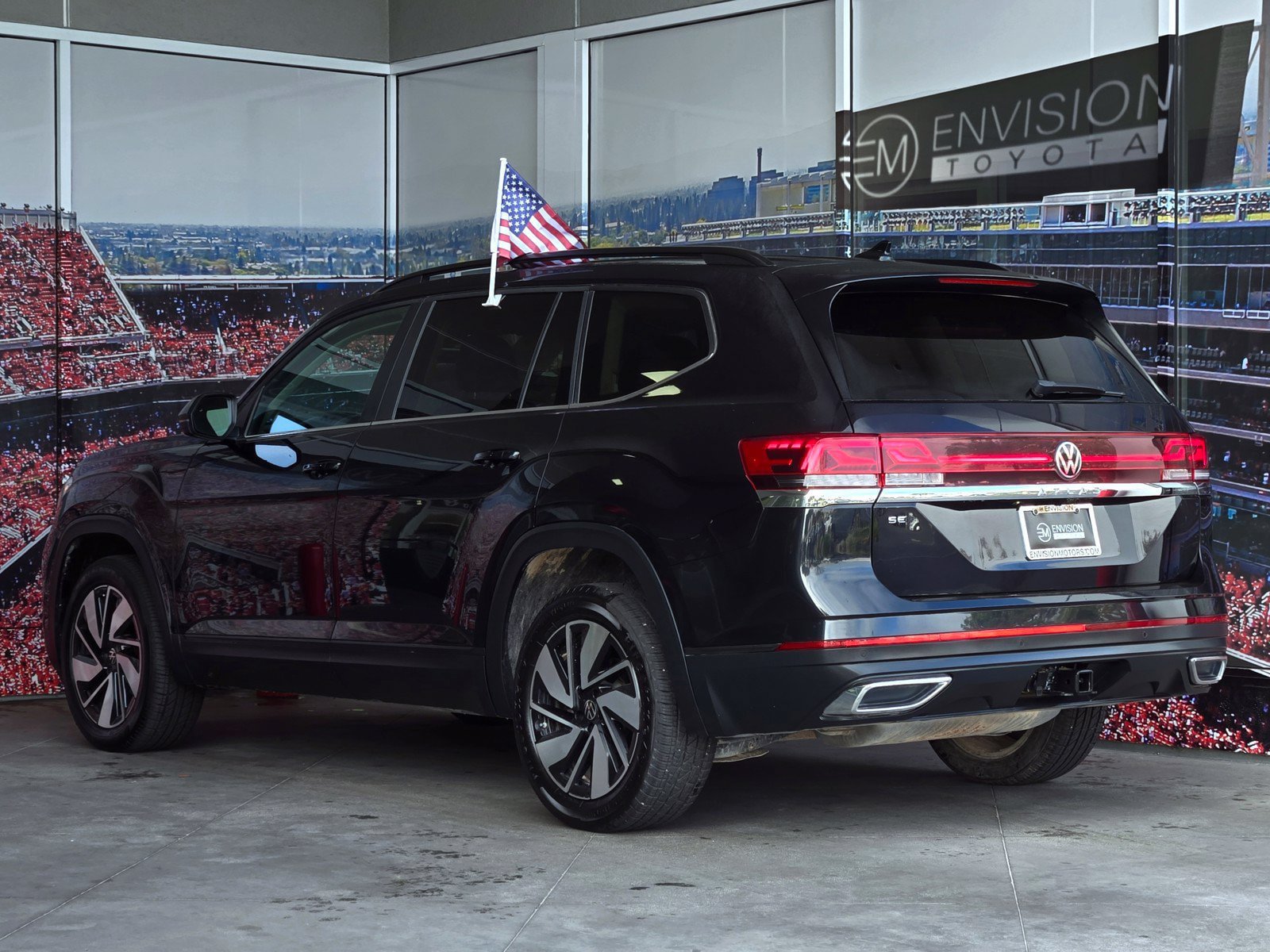 Used 2024 Volkswagen Atlas SE FWD image 6