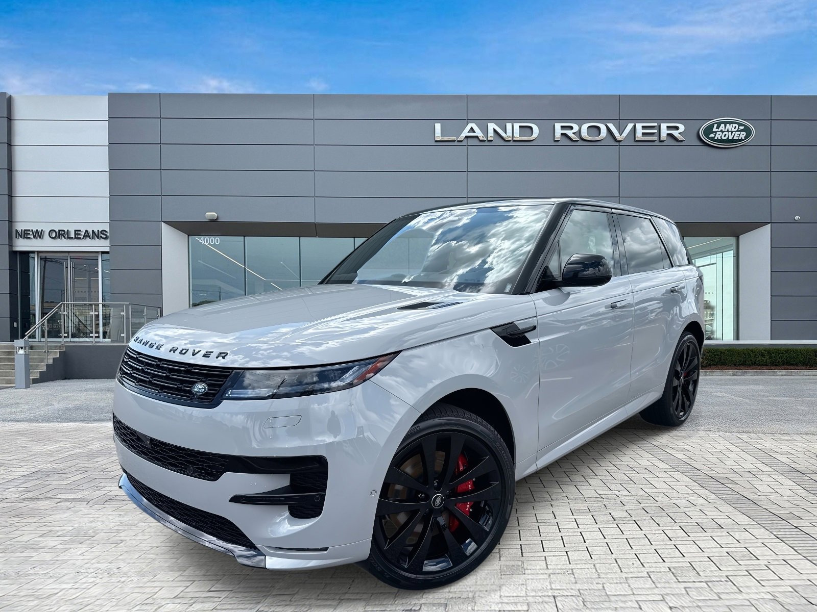 New 2025 Land Rover Range Rover Sport Dynamic SE