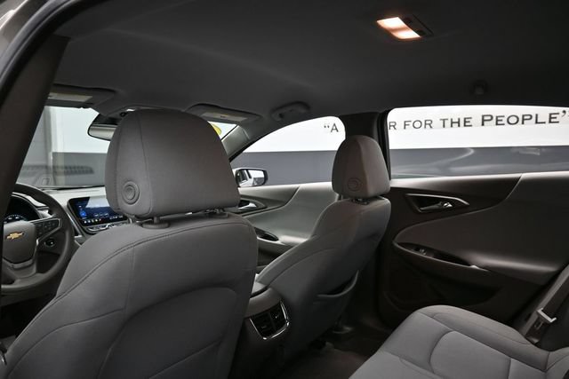 Used 2025 Chevrolet Malibu LT FWD image 25