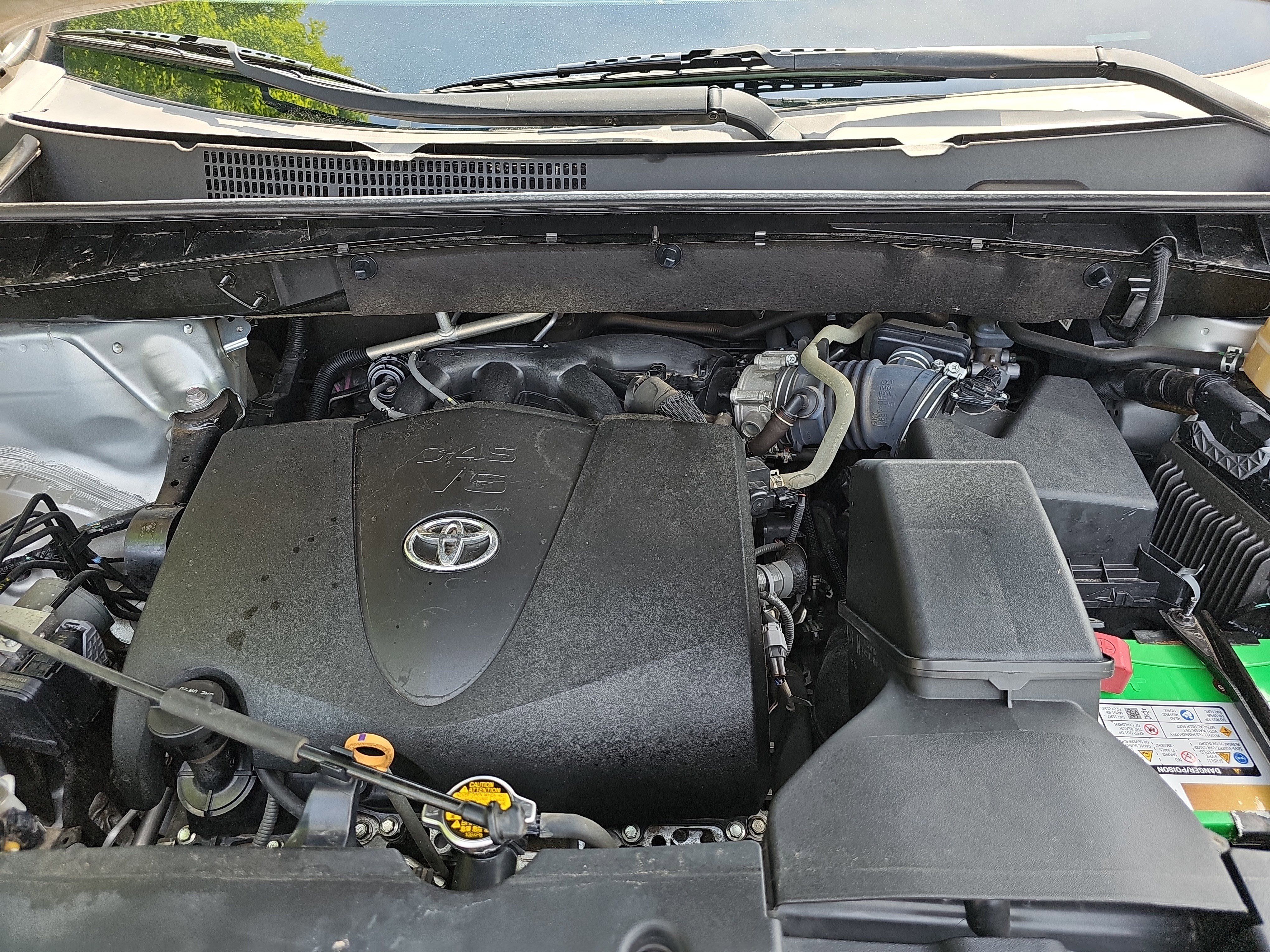 Used 2017 Toyota Highlander Plus FWD image 33