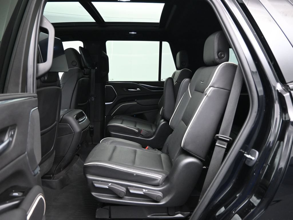 Used 2023 Cadillac Escalade Sport w/ Touring Package AWD/4WD image 28