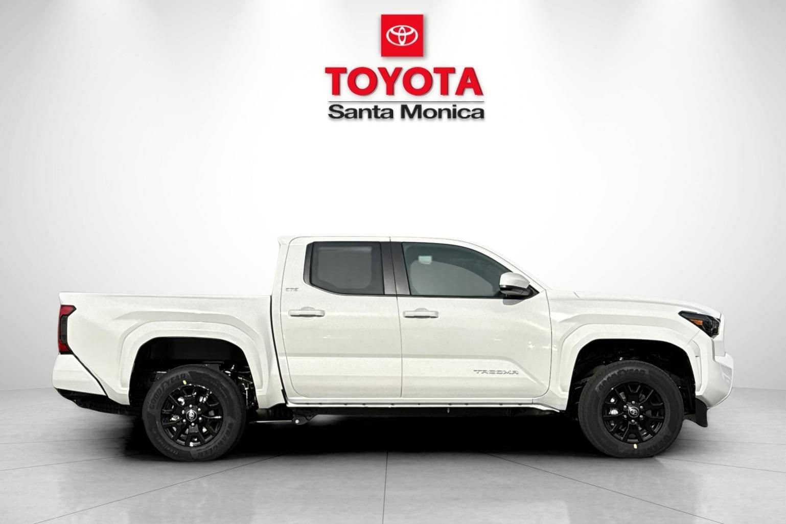 New 2026 Toyota Tacoma SR5 RWD video 2