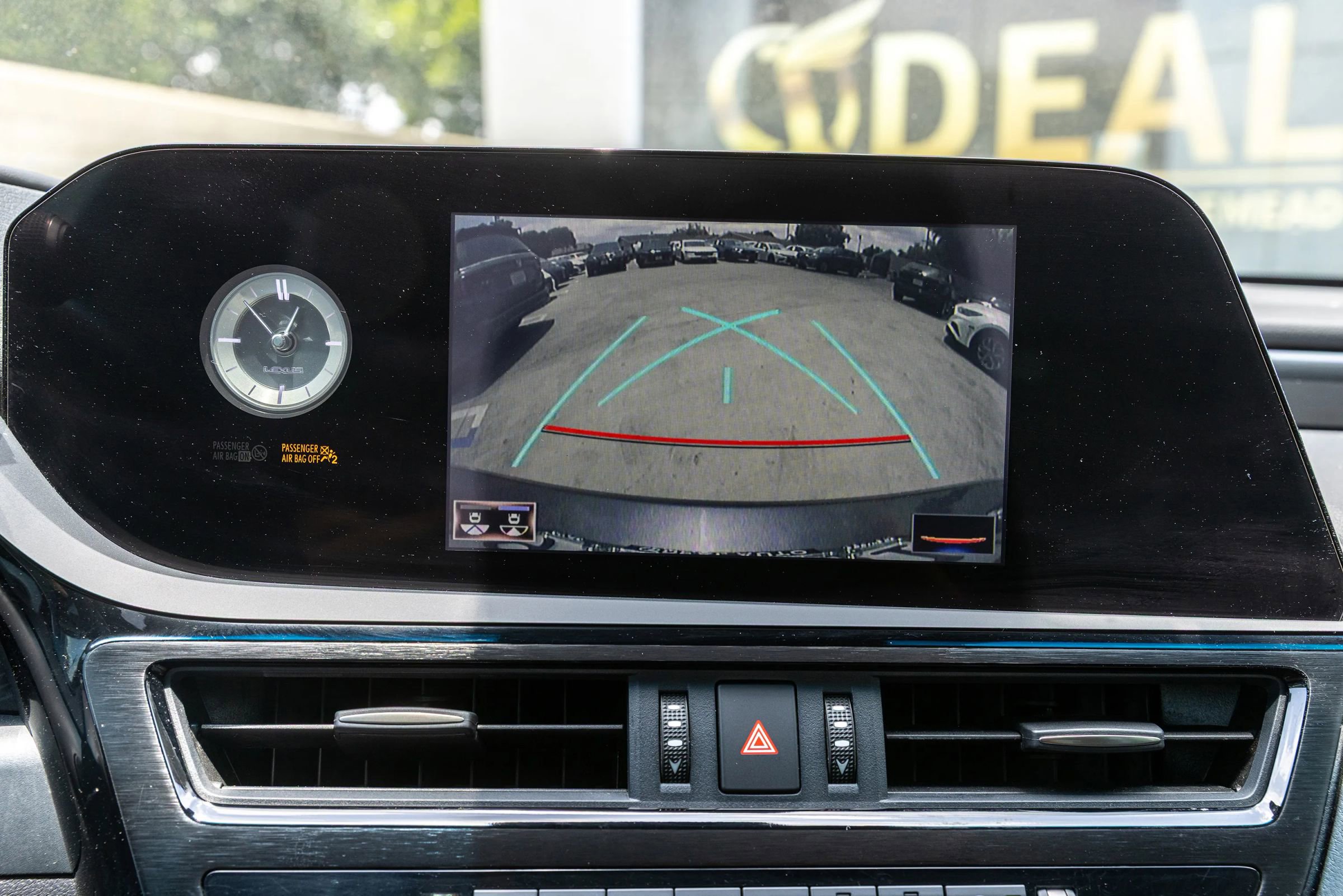 Used 2022 Lexus ES 300h w/ Accessory Package FWD image 18