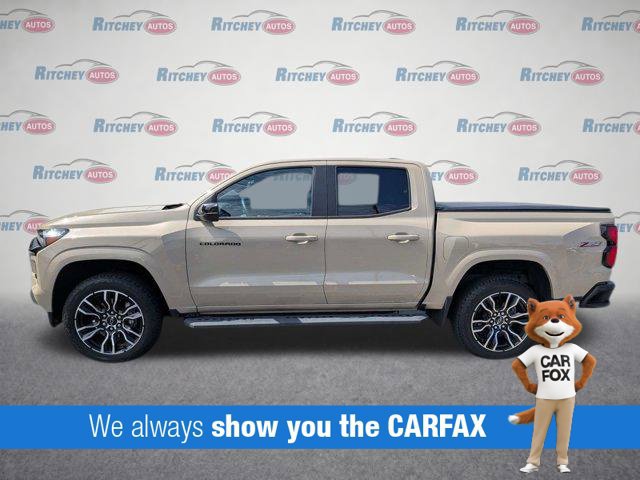 Certified 2024 Chevrolet Colorado Z71 w/ LPO, Dark Essentials Package AWD/4WD image 9