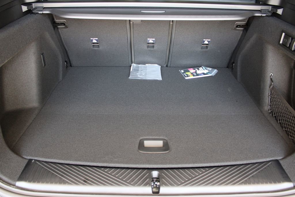 Used 2025 BMW X3 xDrive30i w/ Convenience Package image 26