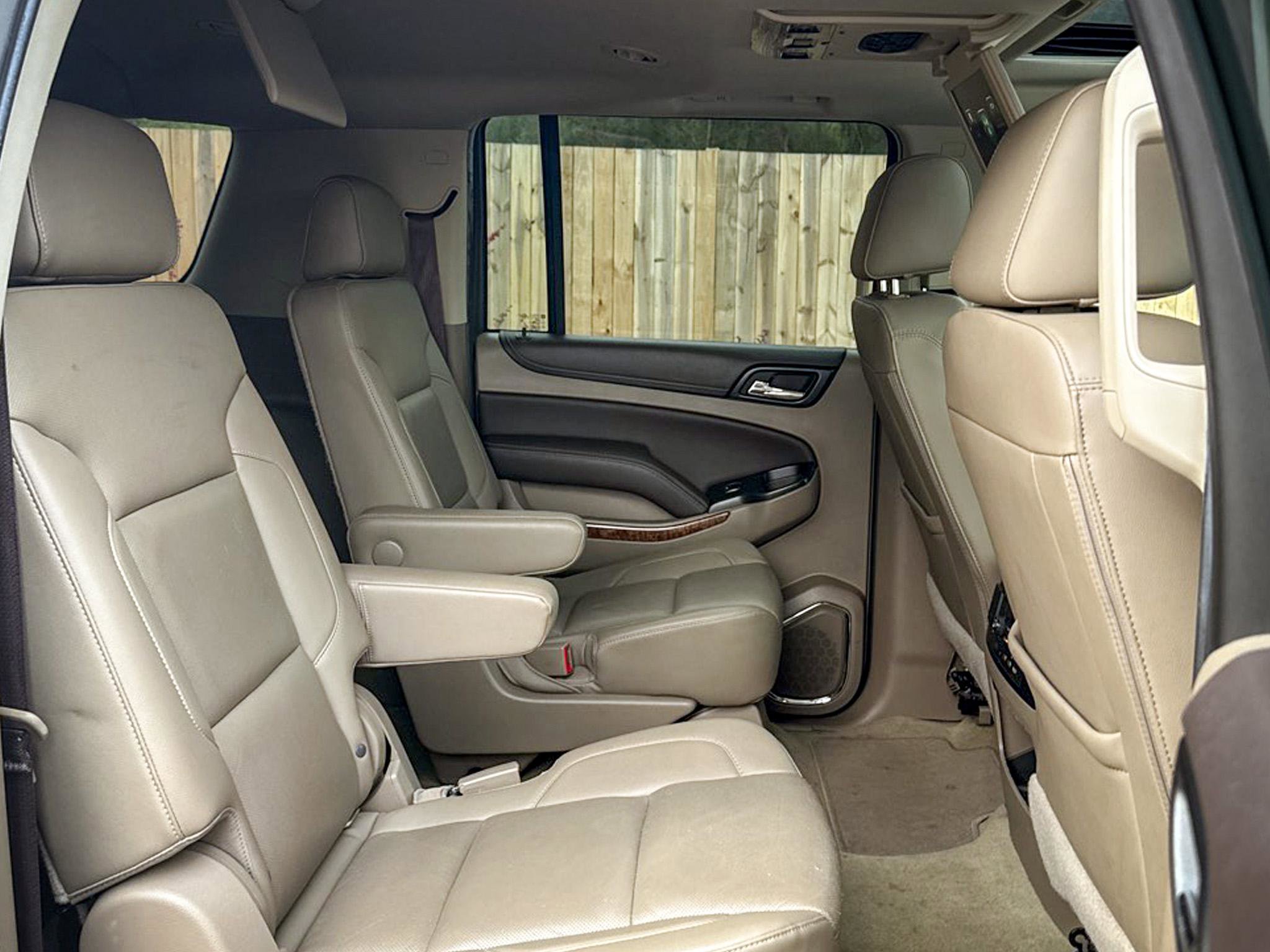 Used 2017 Chevrolet Suburban Premier AWD/4WD image 29