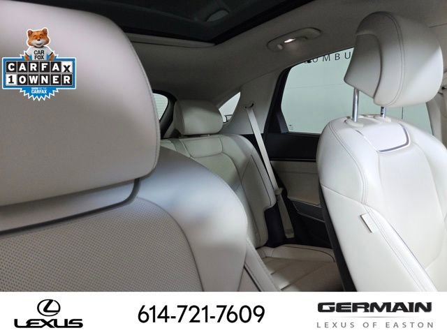 Used 2023 Genesis GV70 2.5T w/ Advanced Package image 21