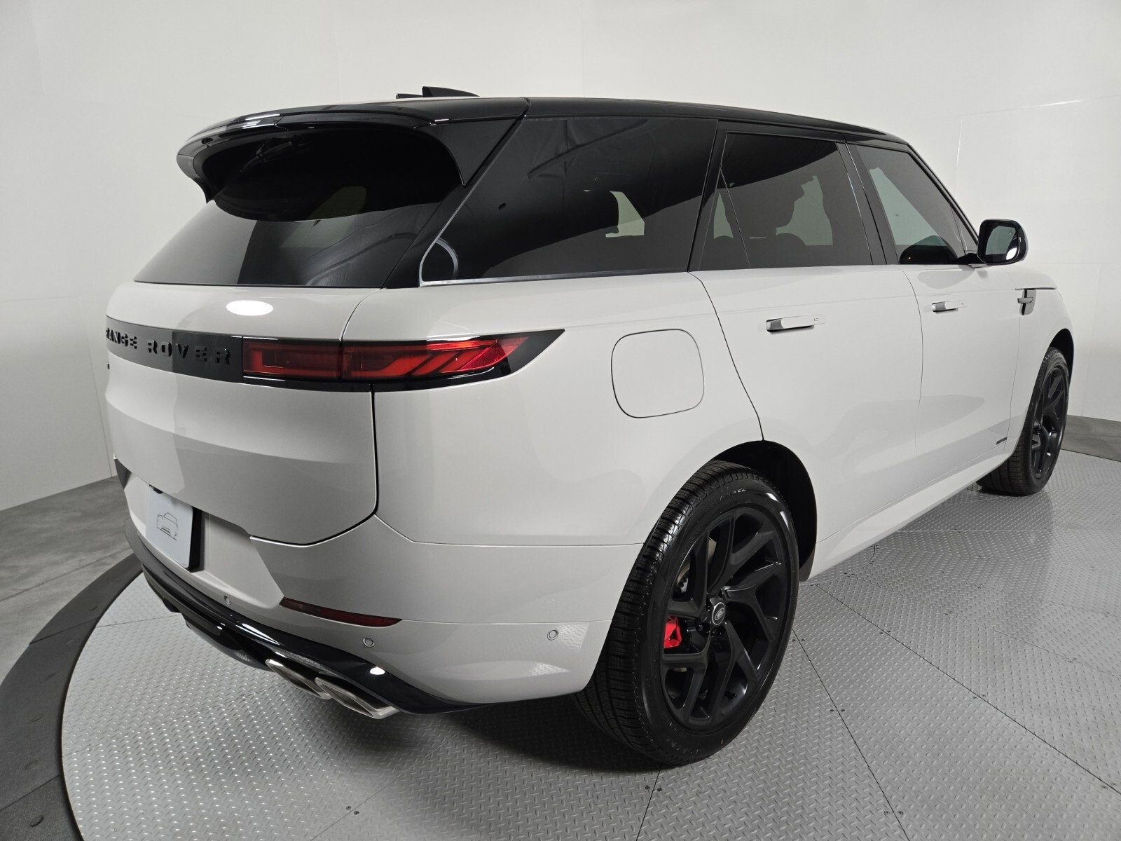 New 2025 Land Rover Range Rover Sport Autobiography image 2
