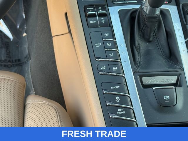 Used 2021 Porsche Macan AWD/4WD image 22