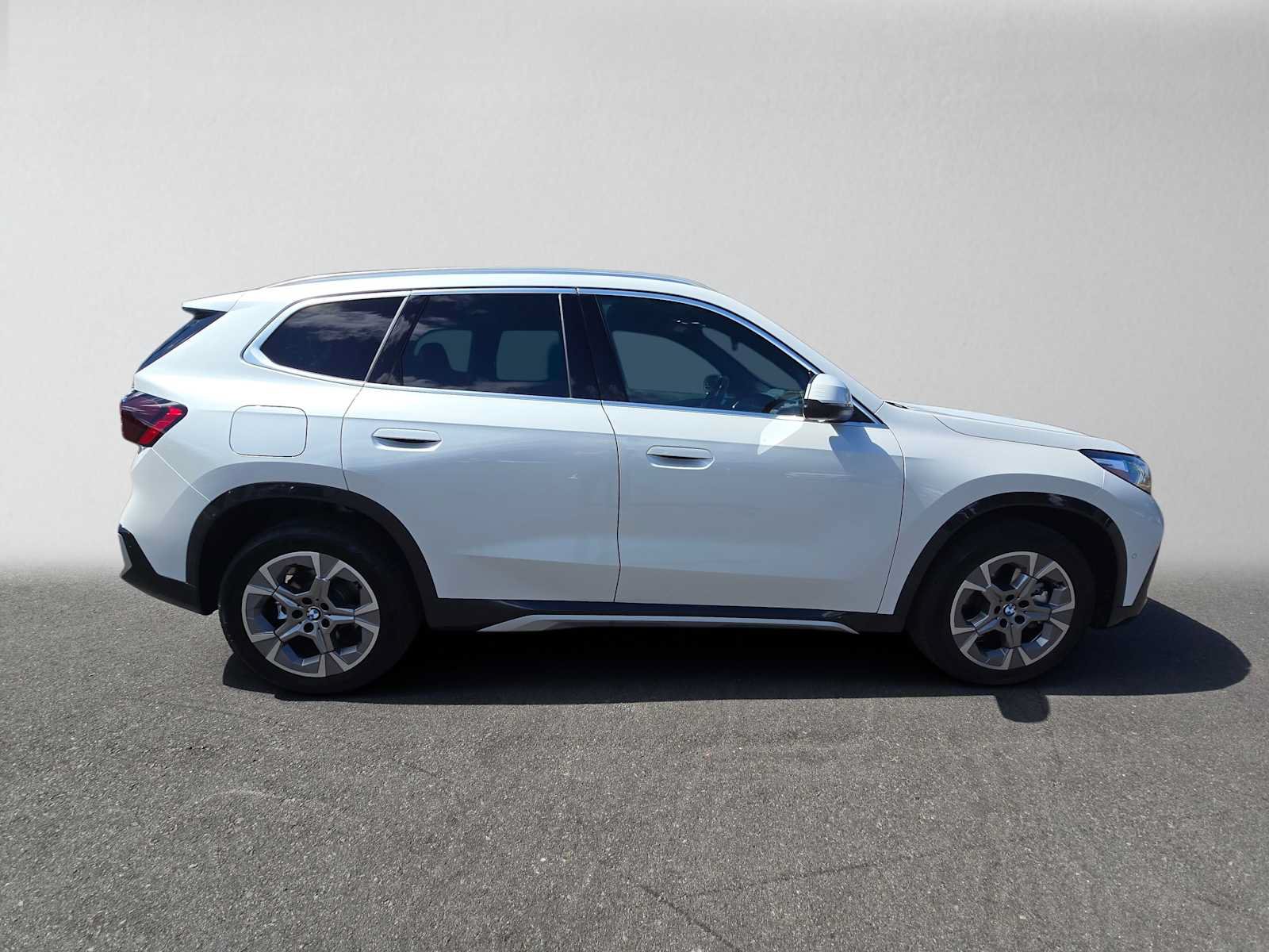 Used 2026 BMW X1 xDrive28i w/ Technology Package AWD/4WD image 2