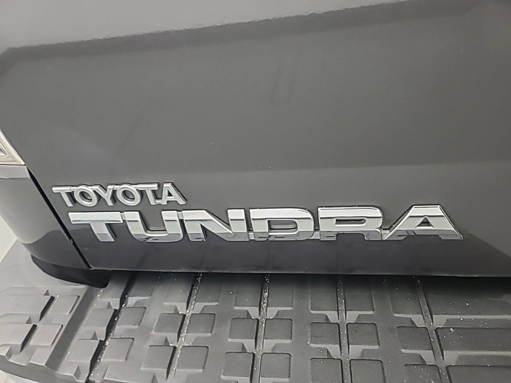 Used 2012 Toyota Tundra 4x4 Double Cab w/ Tow Pkg image 9