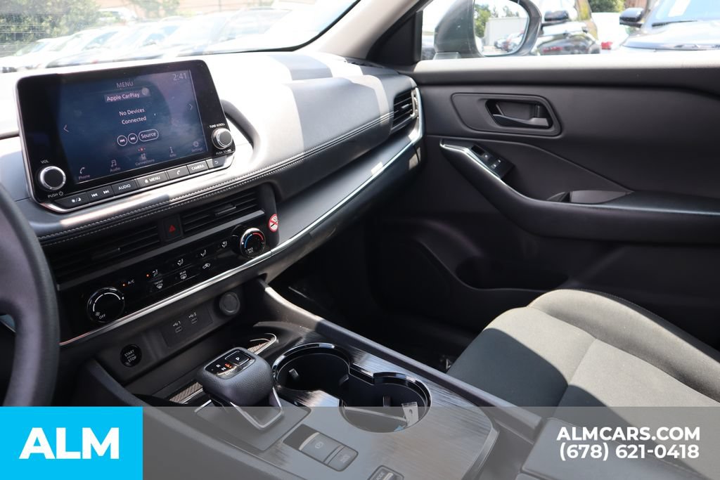 Used 2024 Nissan Rogue S FWD image 35