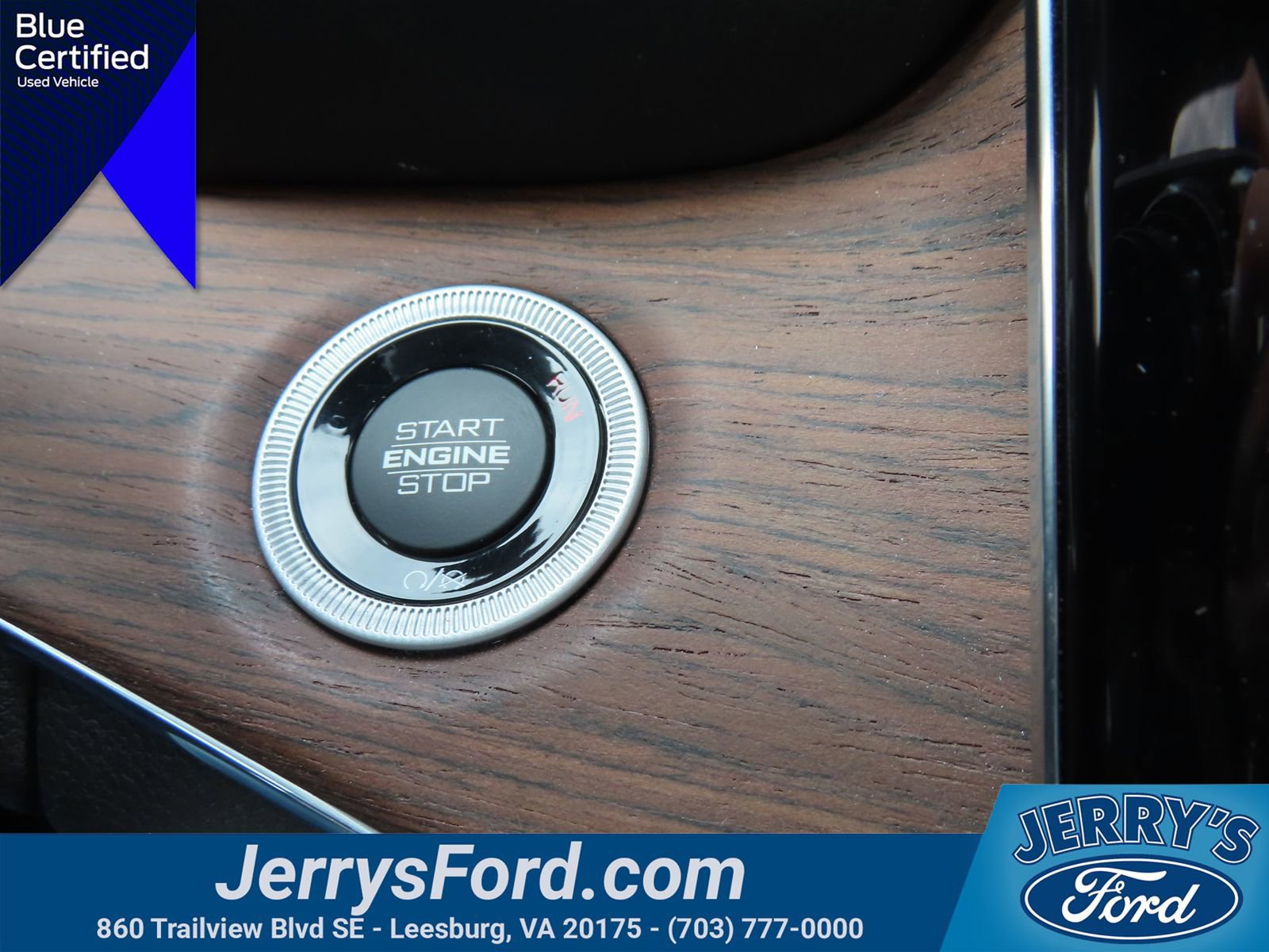 Used 2023 Jeep Grand Cherokee Summit w/ Luxury Tech Group V image 24
