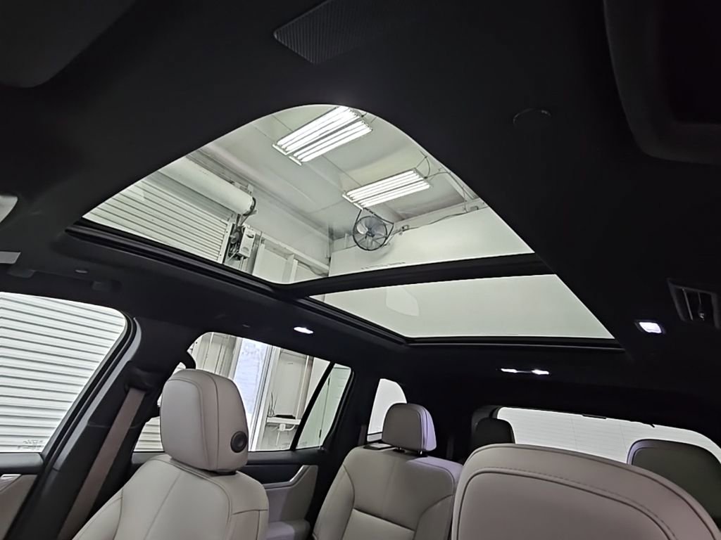 New 2026 GMC Acadia Elevation w/ Black Edition FWD image 29