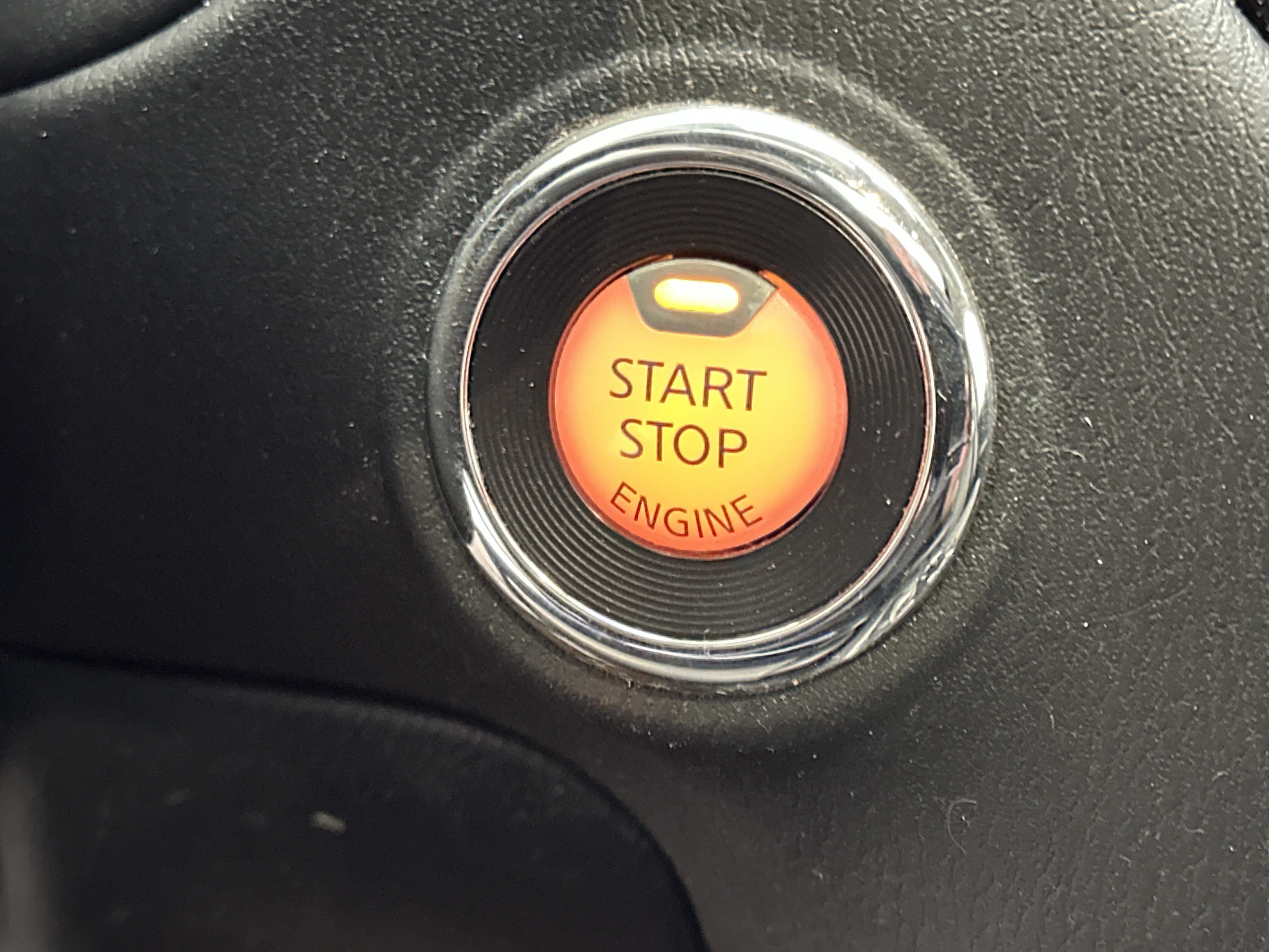 Used 2020 Nissan Pathfinder SL image 33