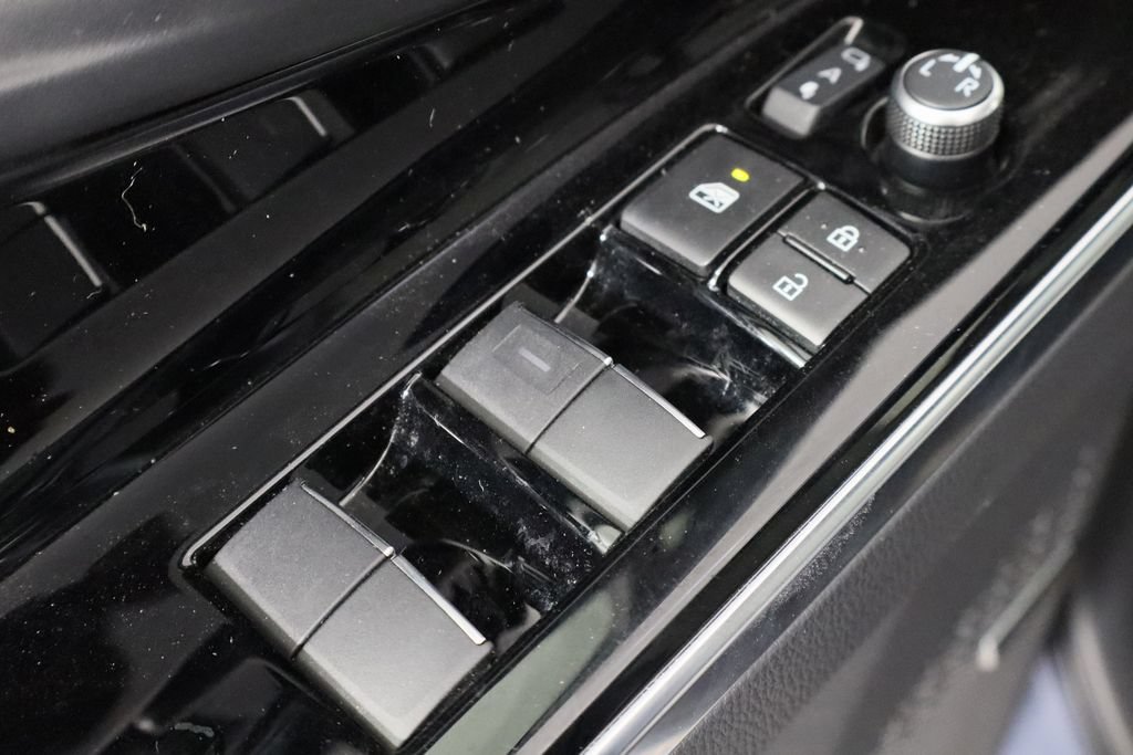 Used 2023 Subaru Solterra AWD image 22