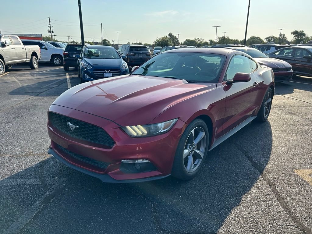 Used 2017 Ford Mustang Coupe RWD image 7