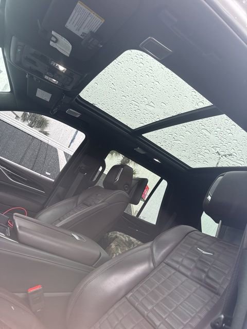 Used 2023 Cadillac Escalade V w/ Heavy-Duty Trailer Package image 11