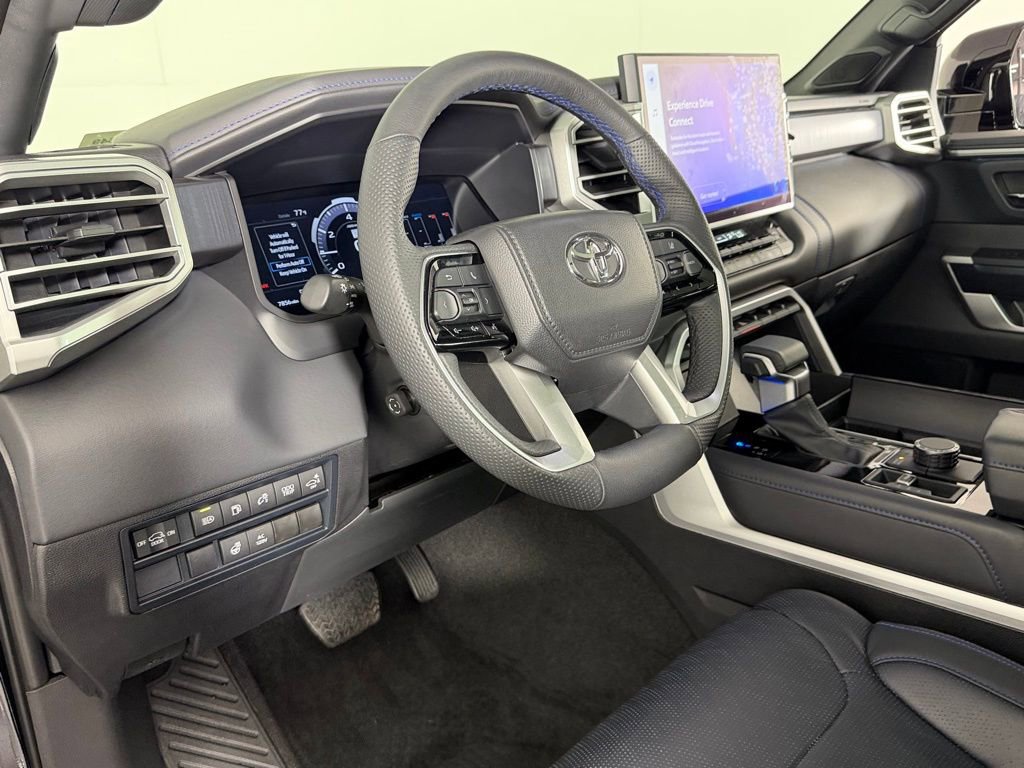 Used 2025 Toyota Sequoia Platinum image 21