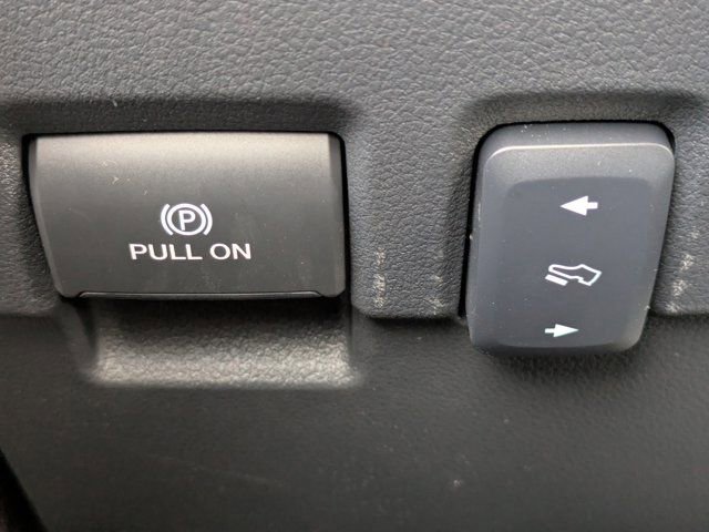 New 2026 Ford F350 Lariat w/ Black Appearance Package image 32