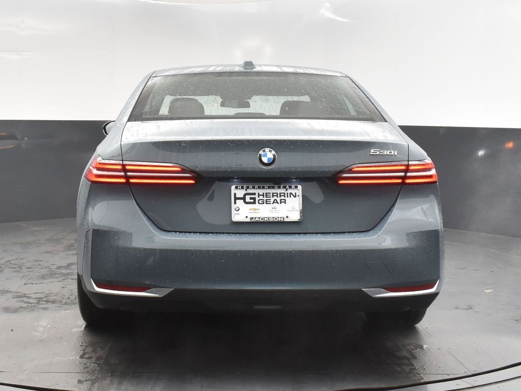 New 2026 BMW 530i w/ Premium Package image 6