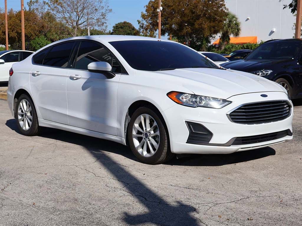 Used 2020 Ford Fusion SE image 52