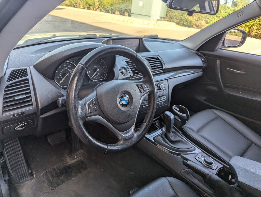 Used 2013 BMW 128i Coupe w/ Technology Pkg image 11
