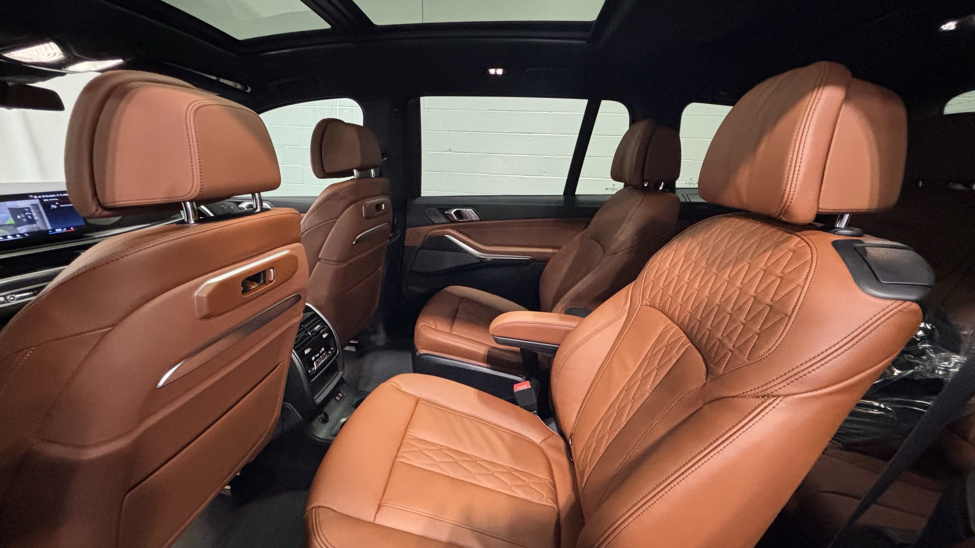 New 2027 BMW X7 M60i AWD/4WD image 28