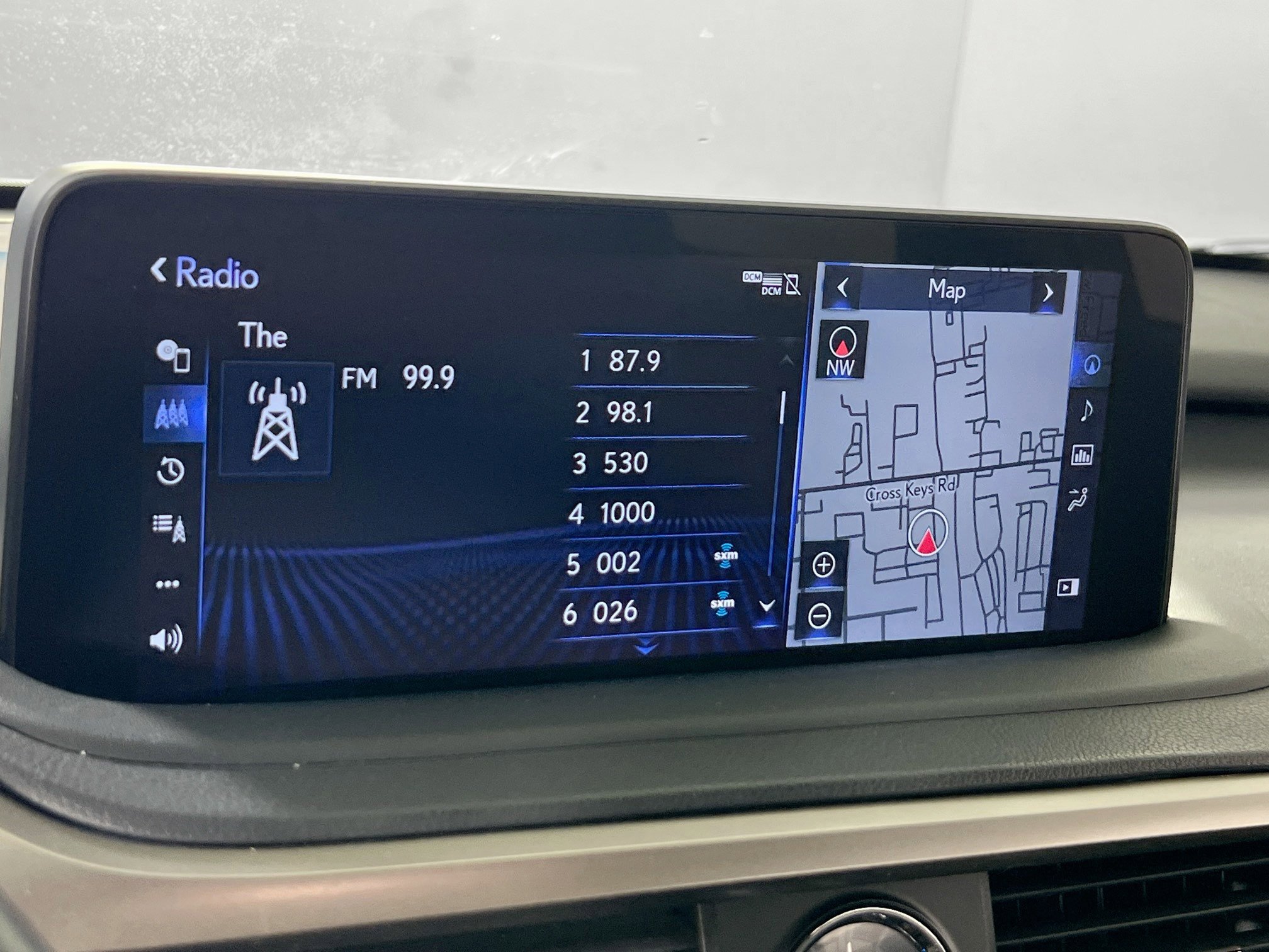 Used 2022 Lexus RX 450hL AWD w/ Premium Package image 14