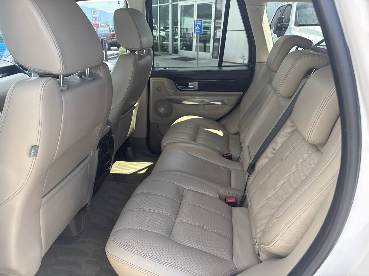 Used 2010 Land Rover Range Rover Sport HSE LUX AWD/4WD image 13