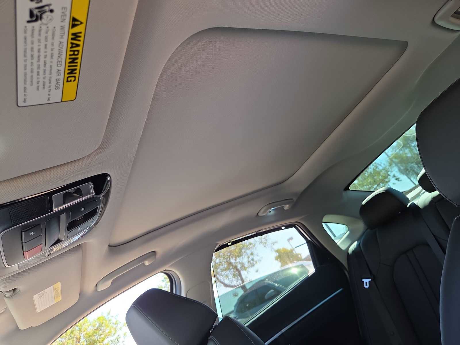 New 2025 Hyundai Sonata Limited image 17