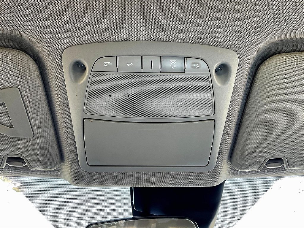 Used 2020 Nissan Rogue SV AWD/4WD image 17