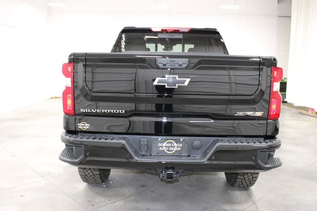 New 2026 Chevrolet Silverado 1500 ZR2 image 8
