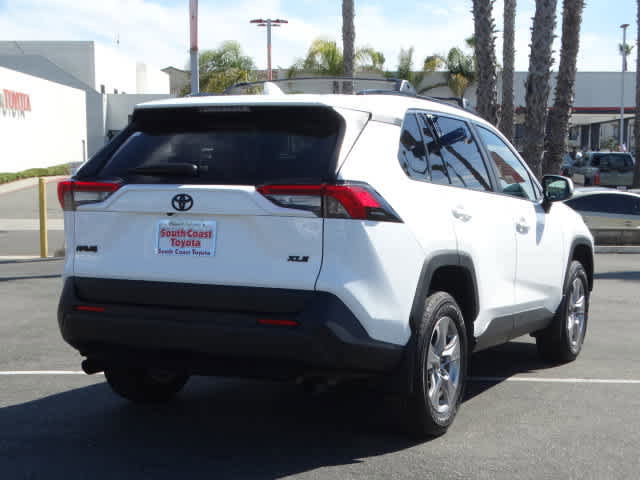 Used 2024 Toyota RAV4 XLE w/ Convenience Package image 24