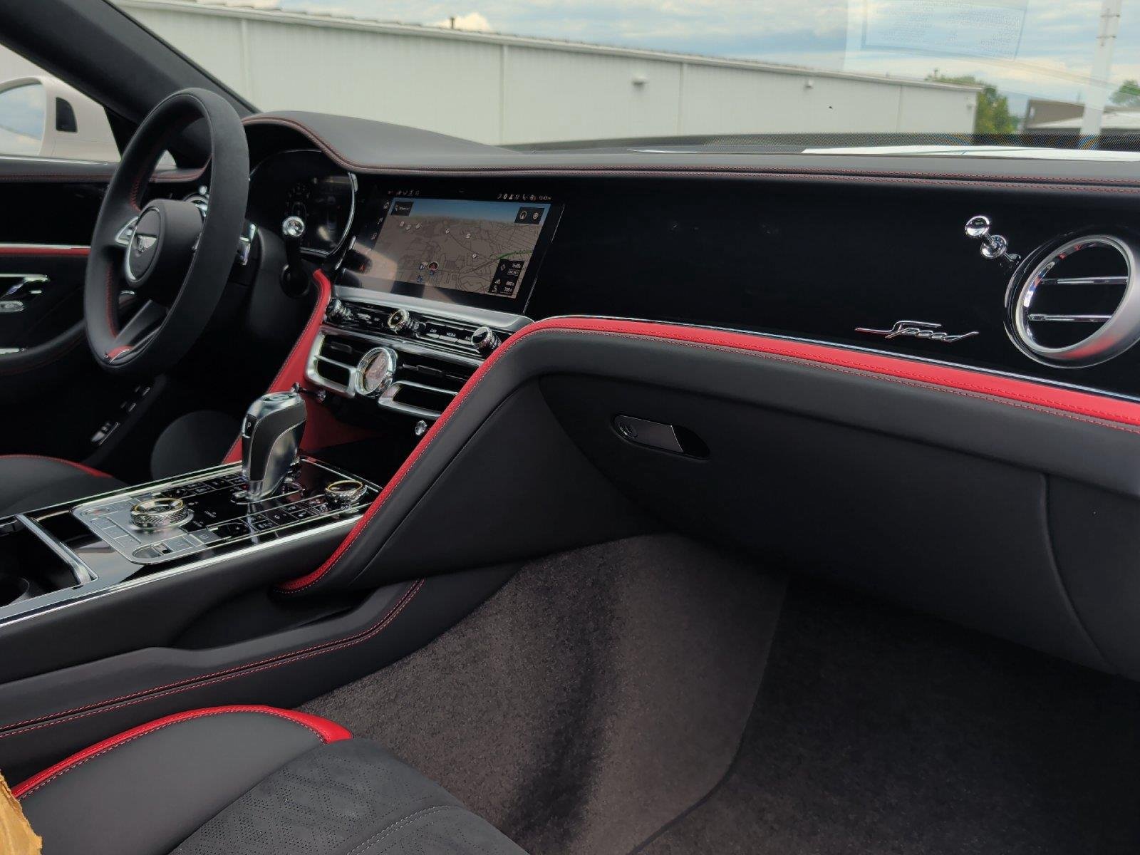 New 2026 Bentley Flying Spur Plug-In Hybrid AWD/4WD image 2
