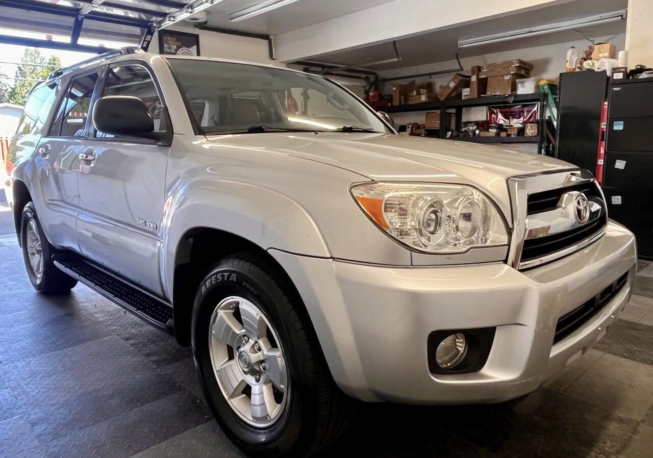 Used 2006 Toyota 4Runner SR5 AWD/4WD image 6