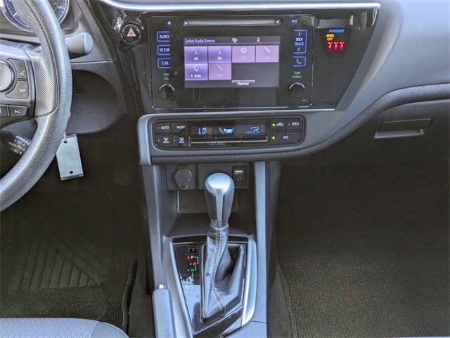 Used 2019 Toyota Corolla LE image 17