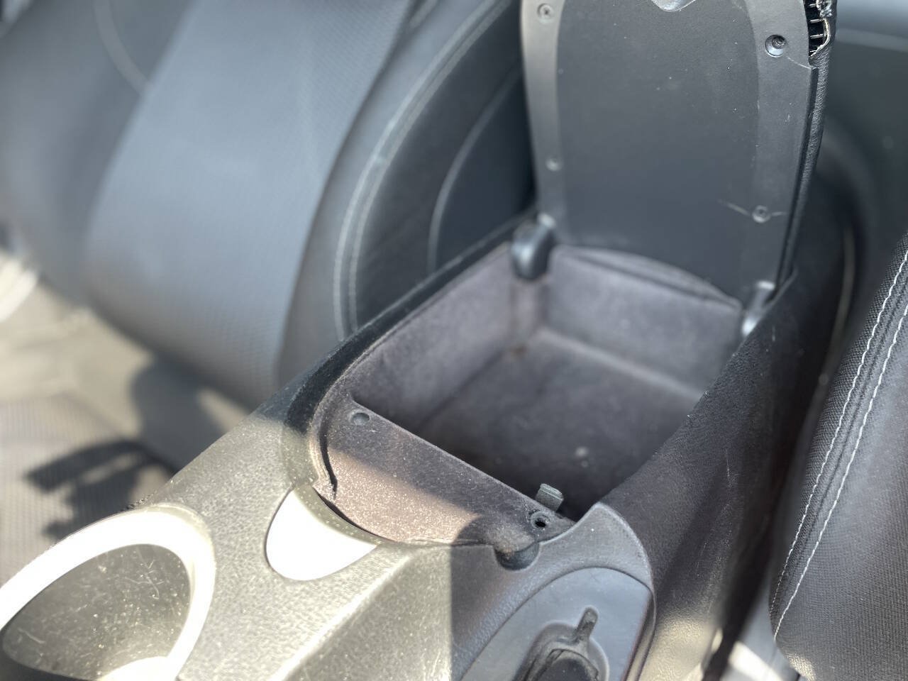 Used 2013 Nissan 370Z Coupe RWD image 22