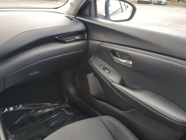 Used 2025 Nissan Sentra SV FWD image 15