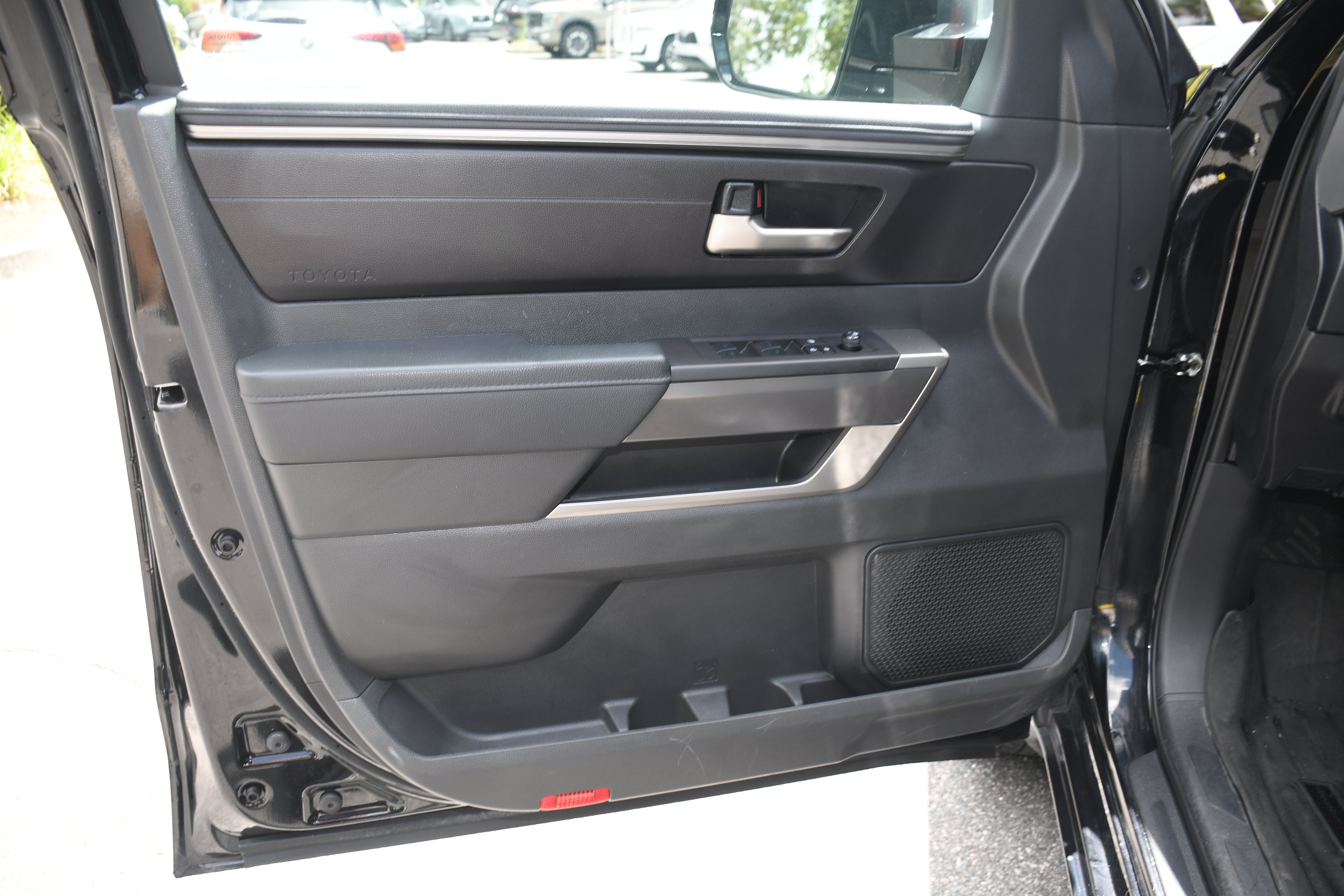 Used 2024 Toyota Tundra SR5 w/ SR5 Convenience Package RWD image 9