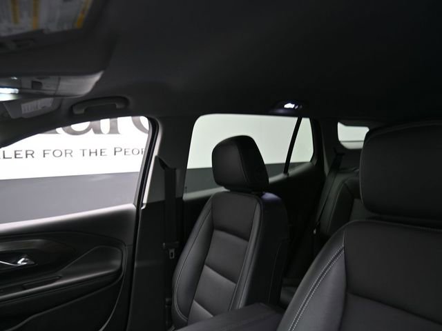 Used 2024 GMC Terrain SLT w/ Infotainment Package II image 17
