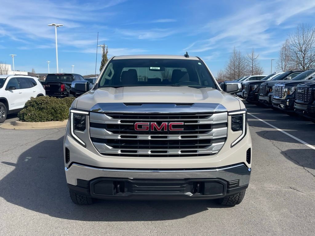 New 2026 GMC Sierra 1500 SLE w/ X31 Off-Road Package image 2