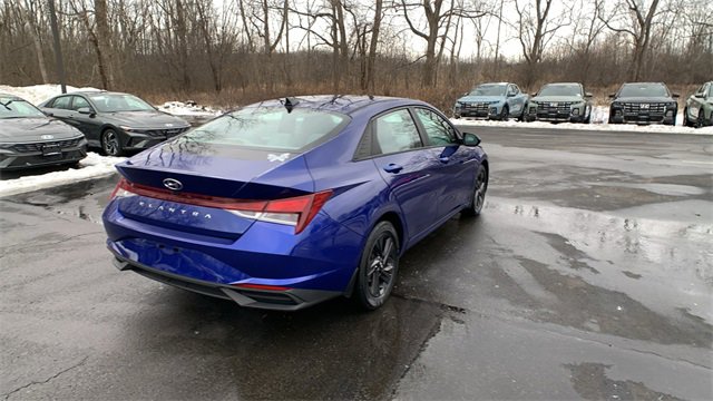 Used 2022 Hyundai Elantra SEL w/ Convenience Package image 5
