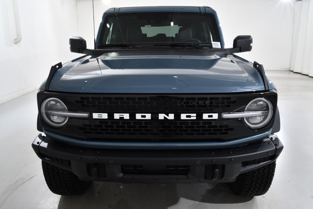 New 2025 Ford Bronco Badlands image 3