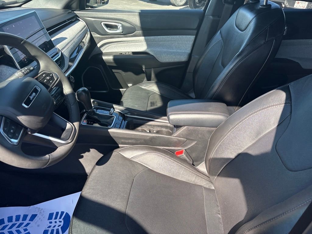 Used 2023 Jeep Compass Latitude w/ Sun and Sound Group image 15