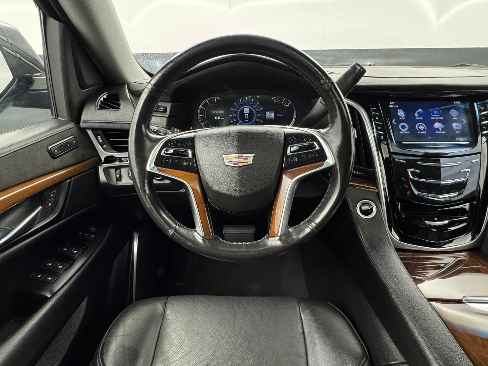 Used 2019 Cadillac Escalade Luxury AWD/4WD image 26