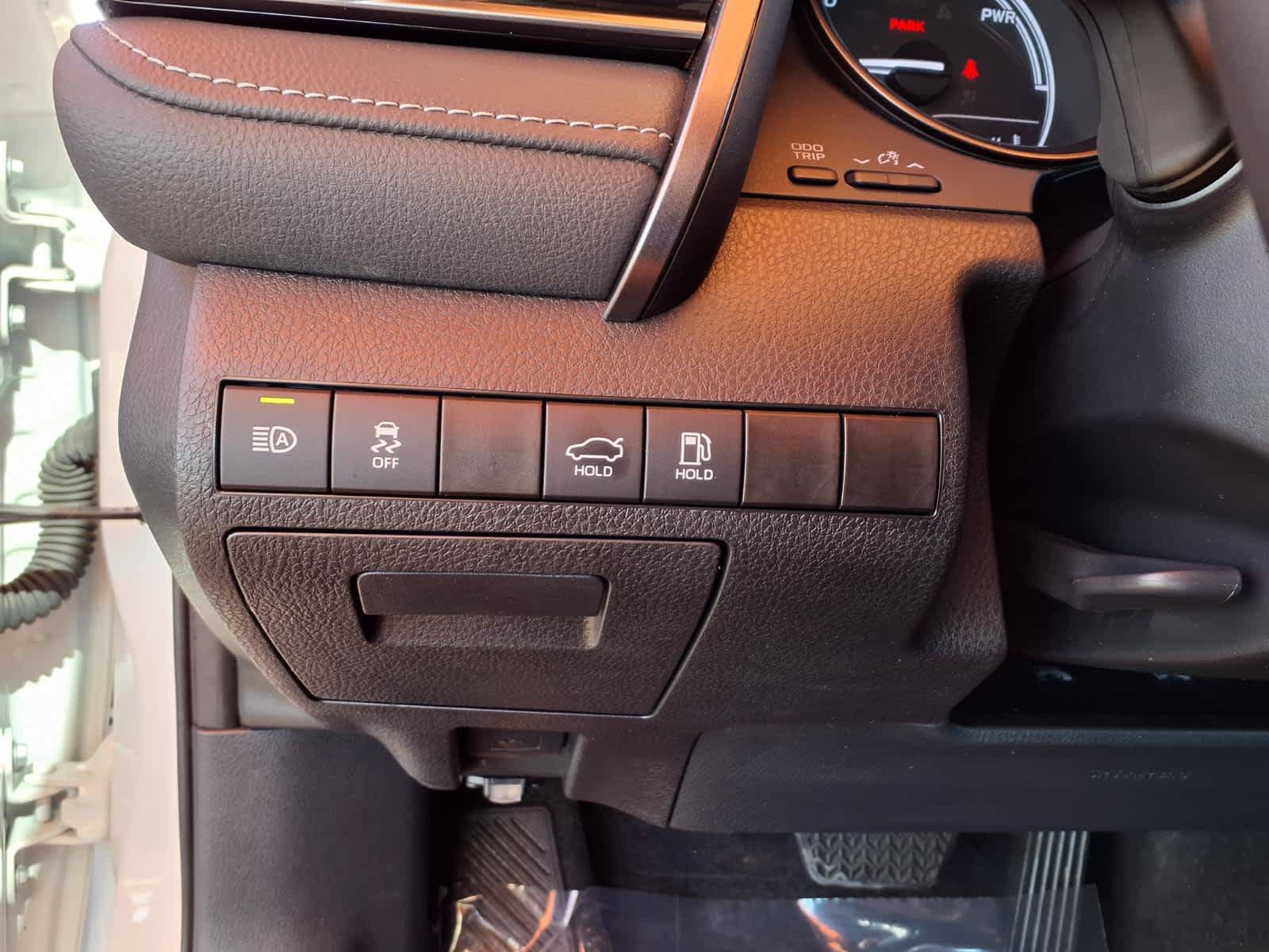 Certified 2024 Toyota Camry SE w/ Audio Upgrade Package FWD image 18