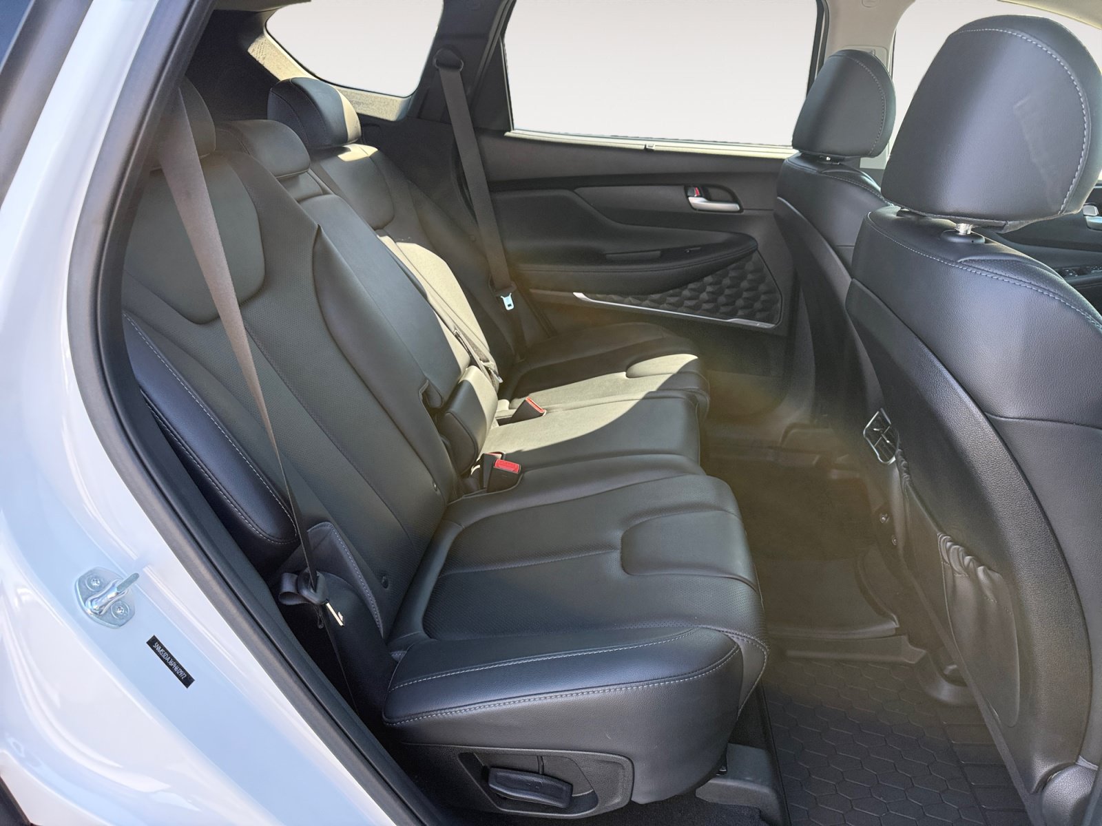 Certified 2023 Hyundai Santa Fe SEL w/ Premium Package AWD/4WD image 18