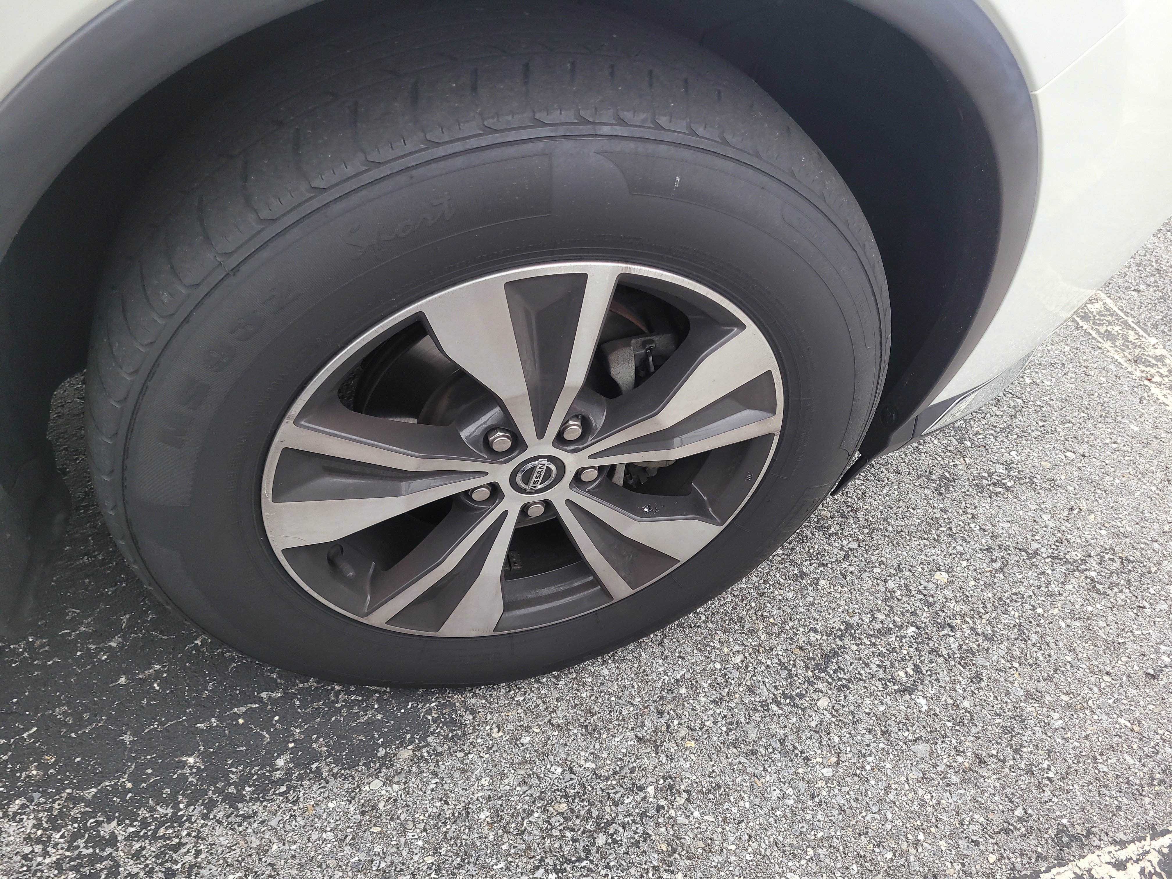 Used 2019 Nissan Murano SV image 9